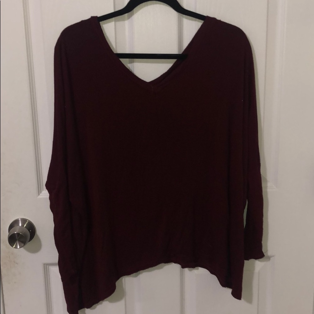 Flowy maroon soft tee